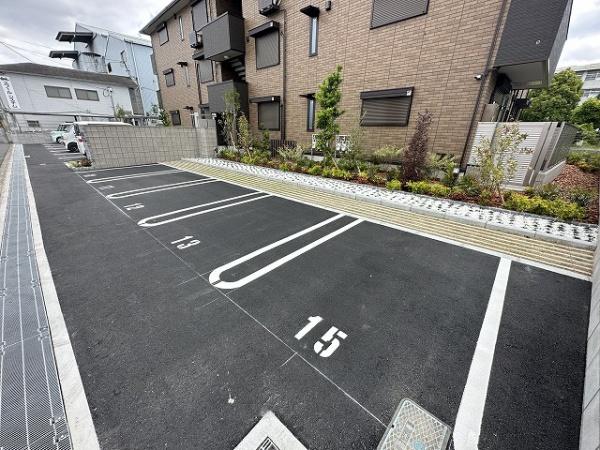 駐車場　駐車場！