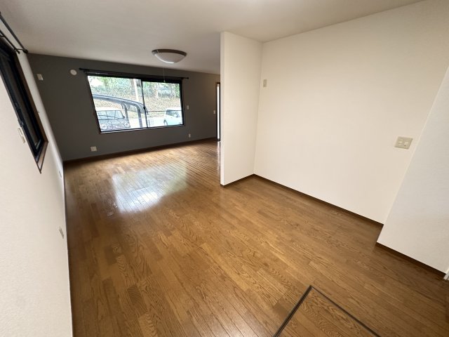 上野戸建D-roomの居間写真