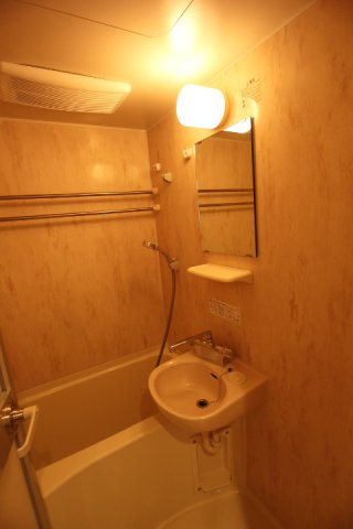 バス・シャワールーム　バス※別部屋参考写真