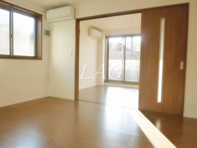 居室・リビング　洋室のお部屋です。