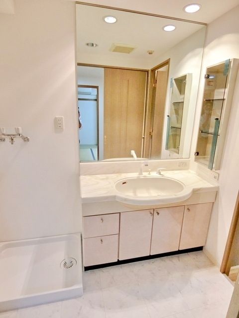 洗面設備　※同建物参考写真
