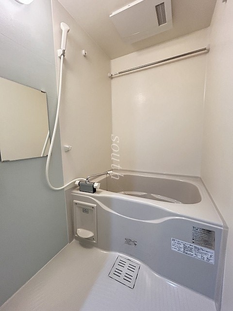 バス・シャワールーム　浴室乾燥機付き