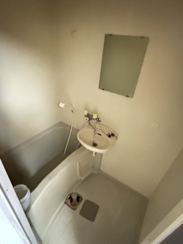バス・シャワールーム　☆人気のバス・トイレ別☆※他の部屋参照
