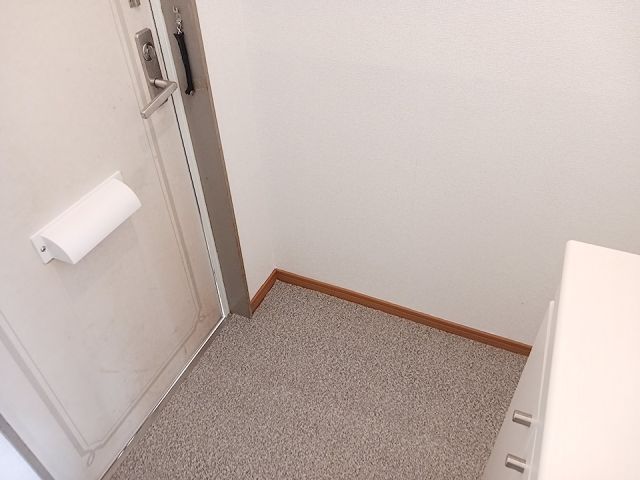 アーバンハイツAの玄関写真