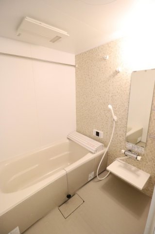 バス・シャワールーム　※他部屋参考写真
