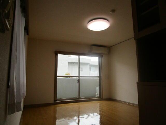 その他部屋・スペース　明るいお部屋です