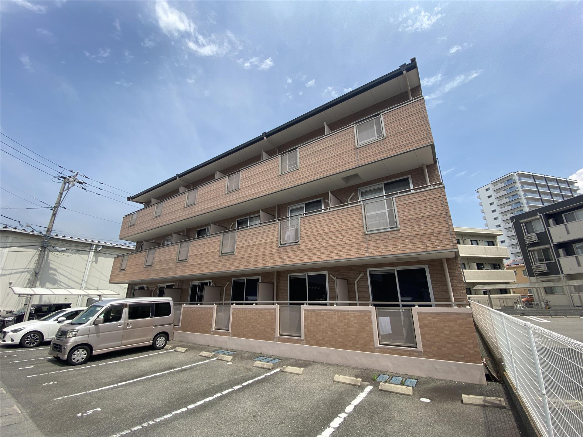 建物外観　2005年築　プチコート