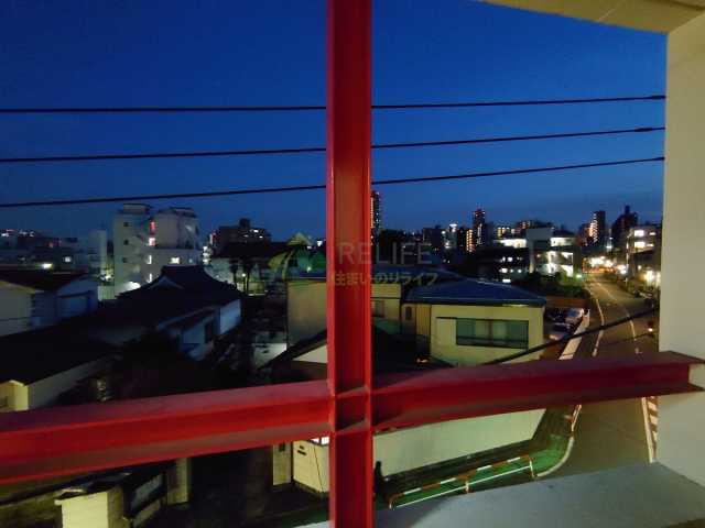 眺望　プラティーク夏目坂