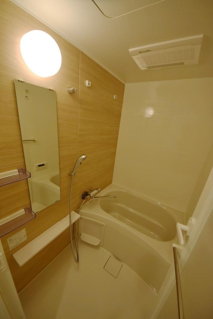 バス・シャワールーム　※別部屋の参考写真です。