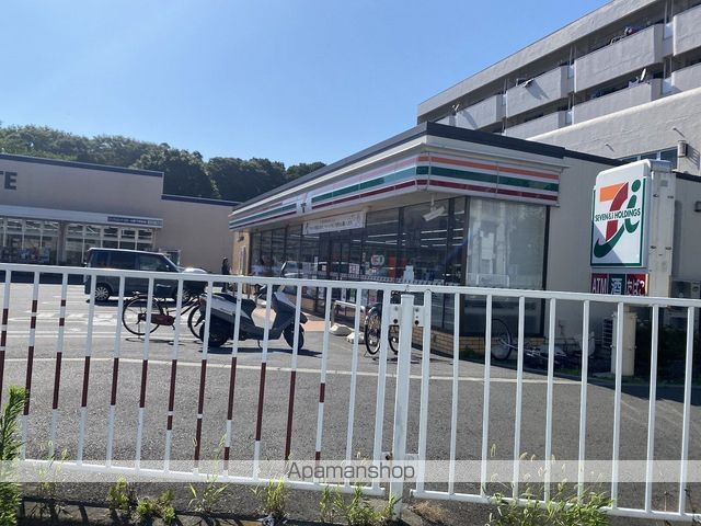 コンビニ　セブンイレブン（コンビニ）まで2060m