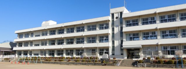 小学校　姫路市立中寺小学校（小学校）まで1779m