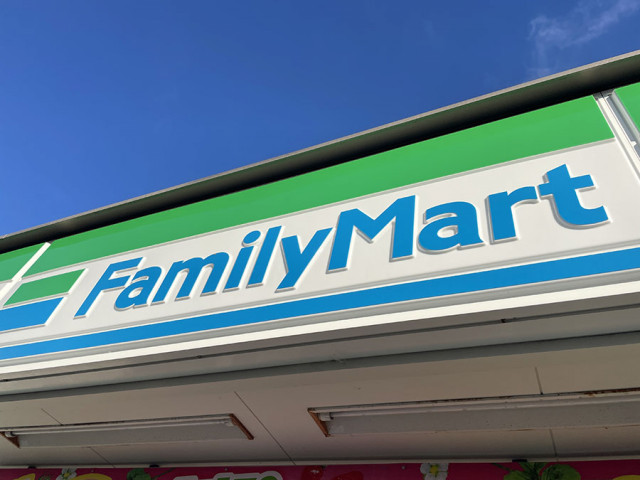 コンビニ　ファミリーマート土居町津根店（コンビニ）まで1800m