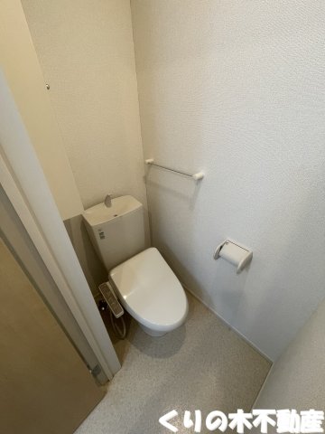 トイレ　落ち着いたトイレです