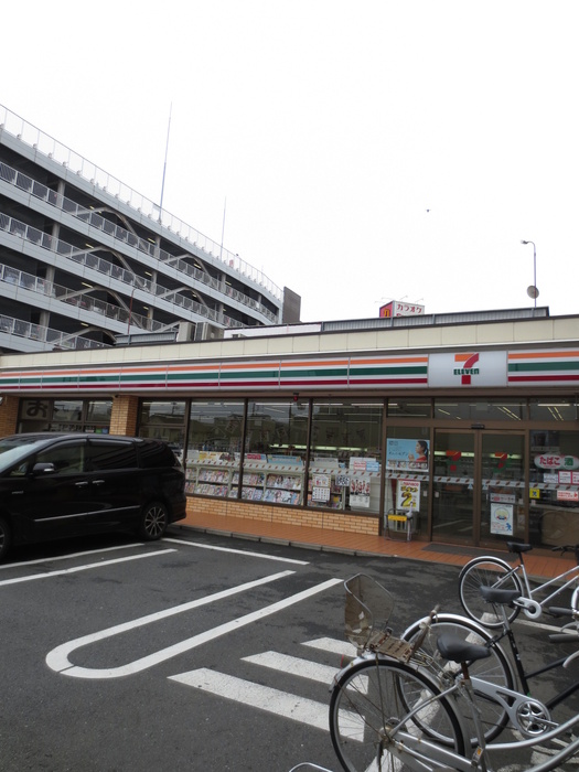 コンビニ　セブンイレブン（コンビニ）まで190m