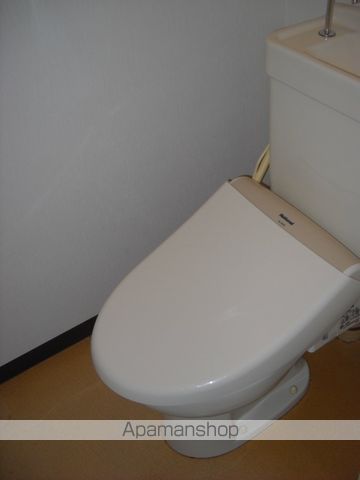 東急東横線 元住吉駅 徒歩8分 3階建 築37年のトイレ写真