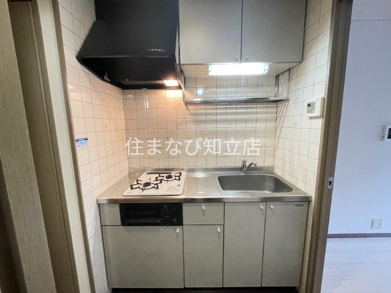 キッチン　反転・同型タイプ