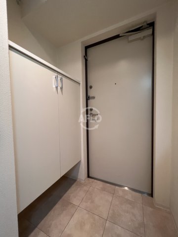 玄関　ミュプレ北浜EAST　玄関