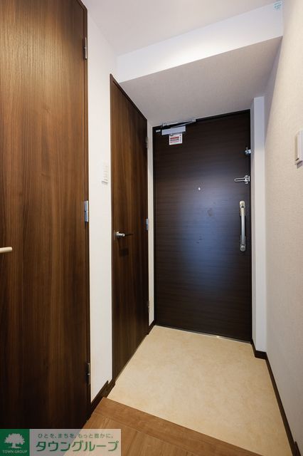 玄関　※写真は同タイプ住戸です。
