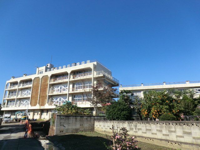 小学校　越谷市立大相模小学校（小学校）まで492m