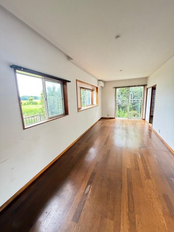 稲敷郡美浦村大字舟子戸建ての居間写真