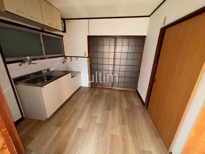 醍醐外山街道町 貸家の居間写真