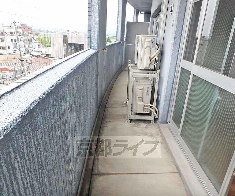 バルコニー　ひろいバルコニーは魅力的ですね