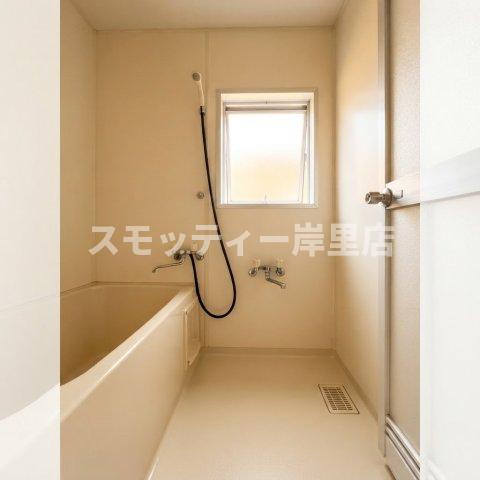 清水谷喜多ビルの風呂写真