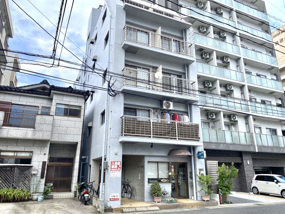 パークサイド共研の外観写真
