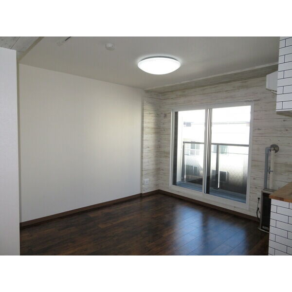 ZABO HILLS HONCHOの居間写真