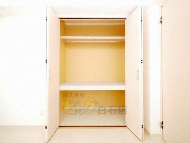 収納　各部屋にクローゼット付きです♪