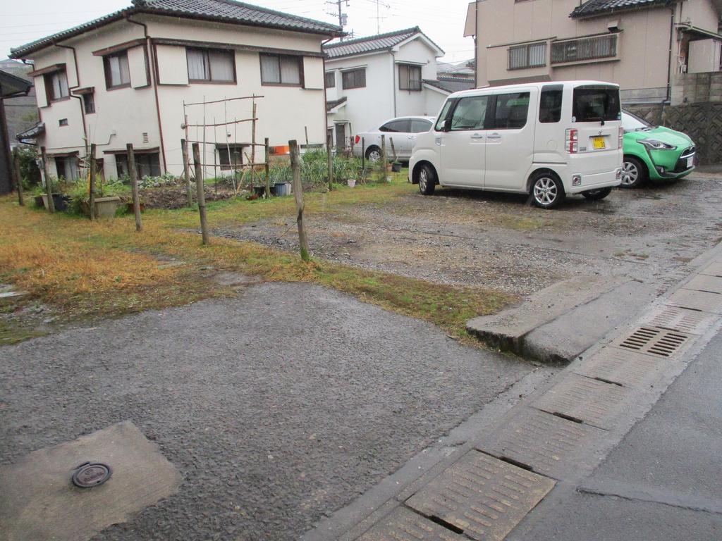 【鹿児島市西陵のアパートの駐車場】