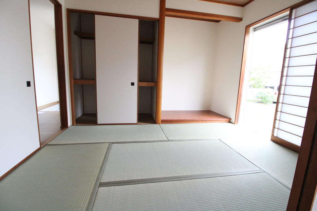 その他部屋・スペース　1F和室には古風な板の間もあります！！
