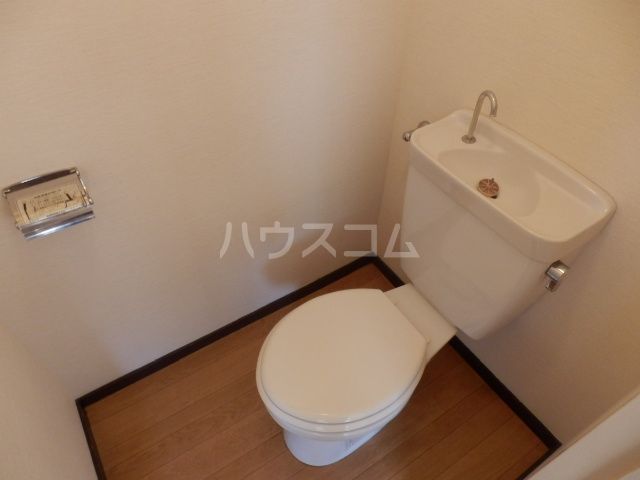 【名古屋市南区豊田のアパートのトイレ】