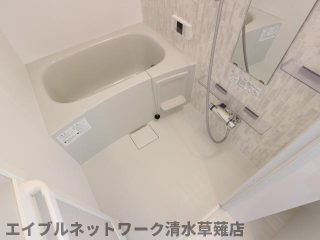 バス・シャワールーム　ゆったり過ごせるお風呂です