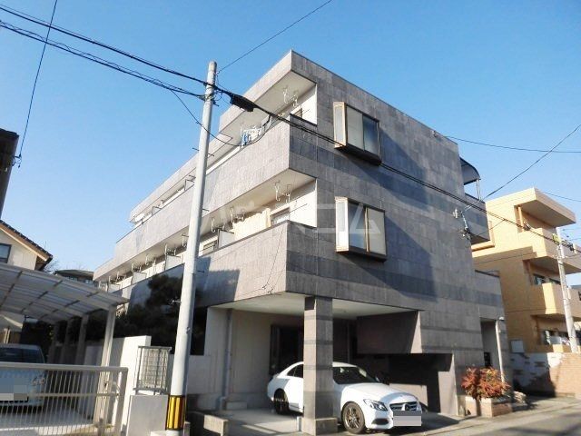名古屋市千種区日和町のマンションの建物外観