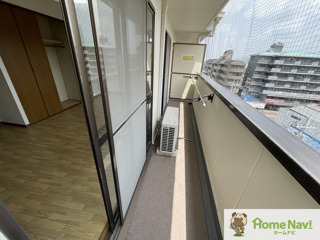 バルコニー　東向きです。