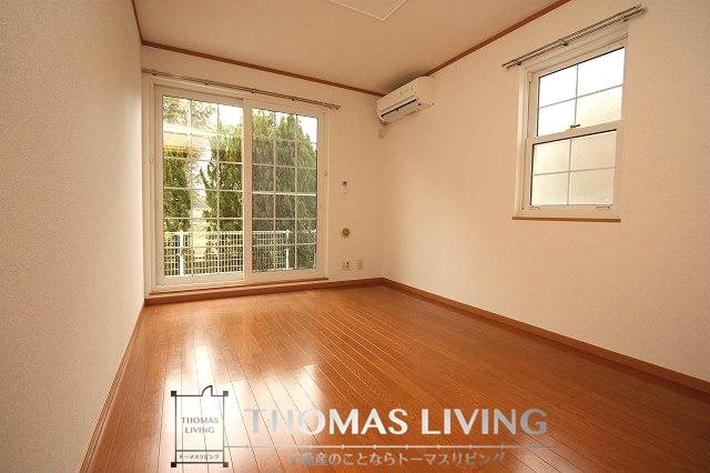 居室・リビング　日当たり良好です。