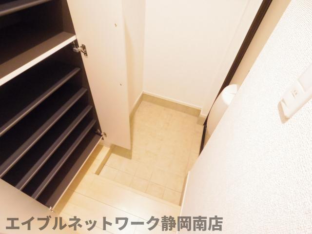 玄関　明るい玄関です