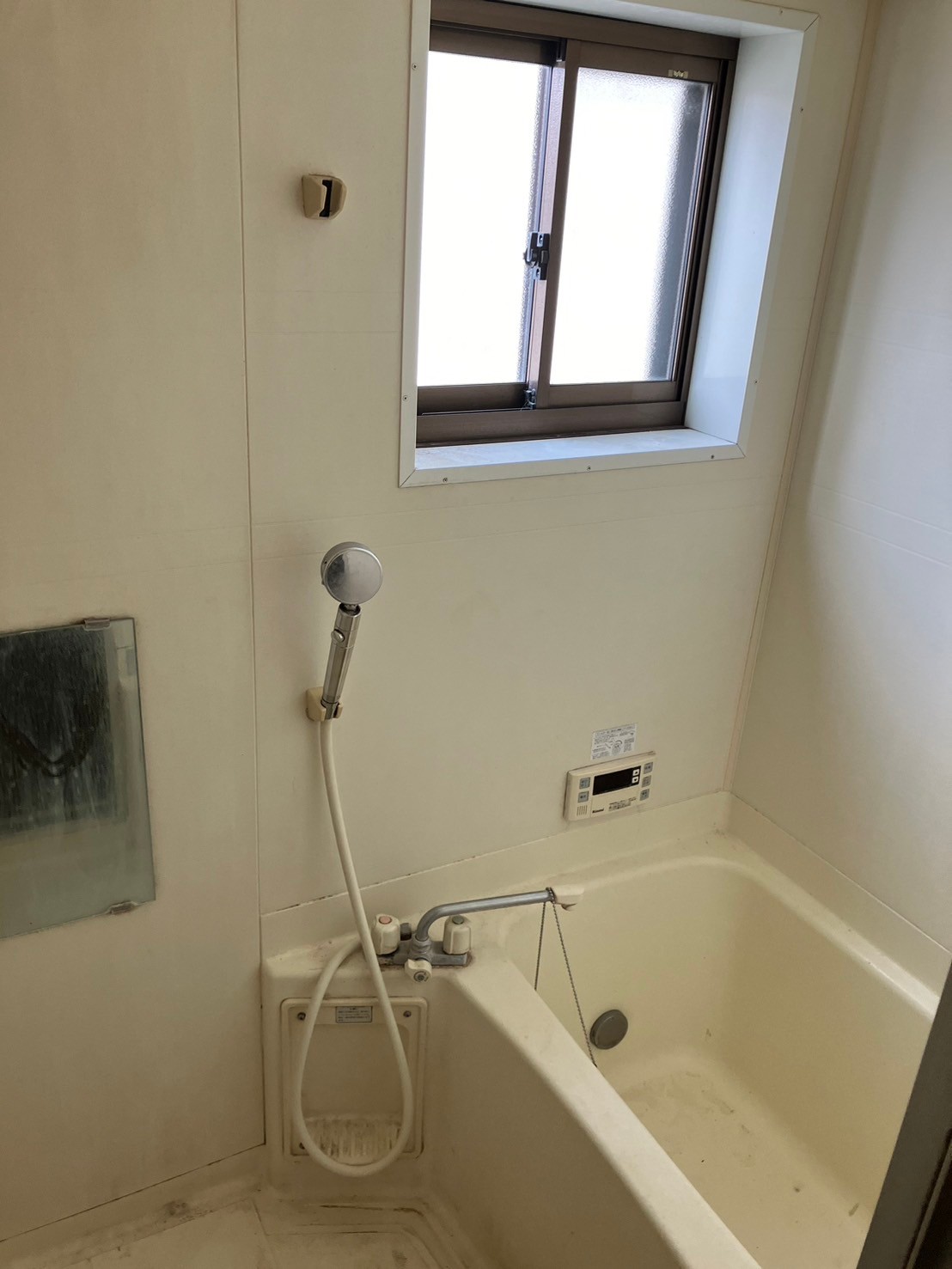 バス・シャワールーム　追い焚きがあります