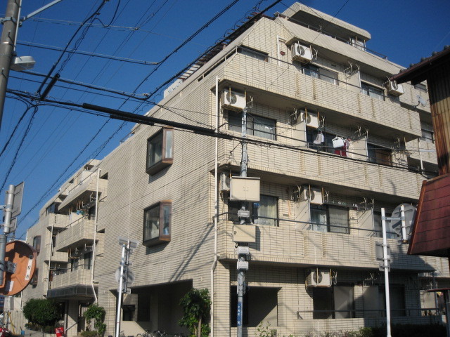 浜松市中央区中沢町のマンションの建物外観