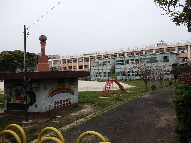 【遠賀郡芦屋町山鹿のアパートの小学校】