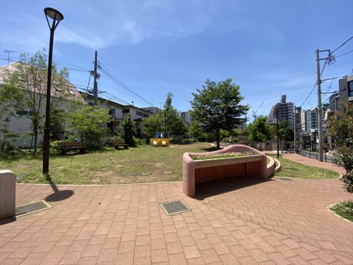 【板橋区大山金井町のアパートの公園】