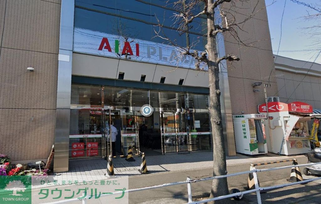 【名古屋市中川区柳瀬町のアパートのショッピングセンター】