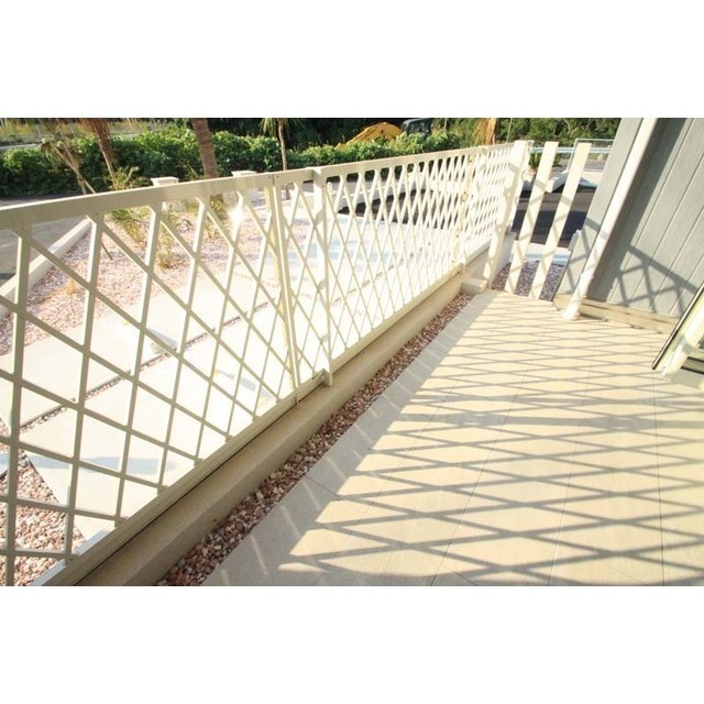 バルコニー　※テラスは１０５にて撮影