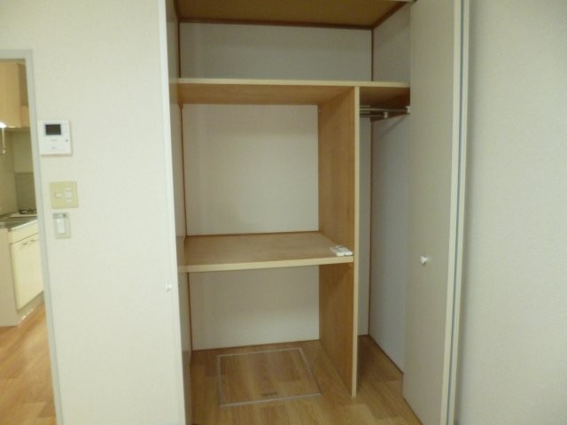 収納　クローゼット