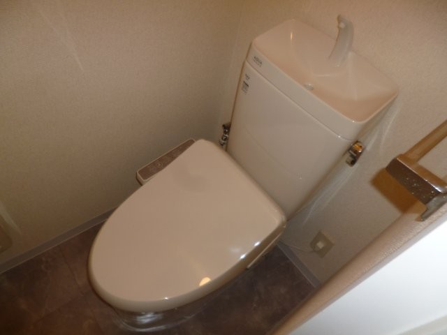 トイレ　ウォシュレット