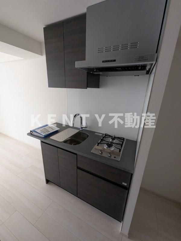 キッチン　コンパクトなキッチンで掃除もラクラク