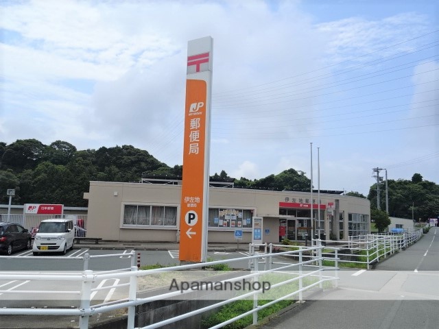 郵便局　伊左地郵便局（郵便局）まで397m