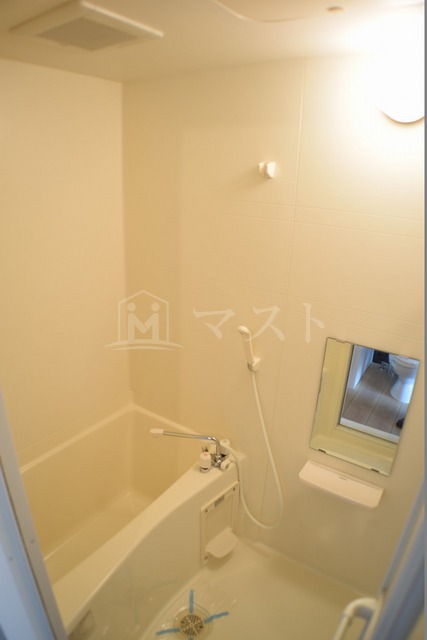 バス・シャワールーム　別部屋参考写真