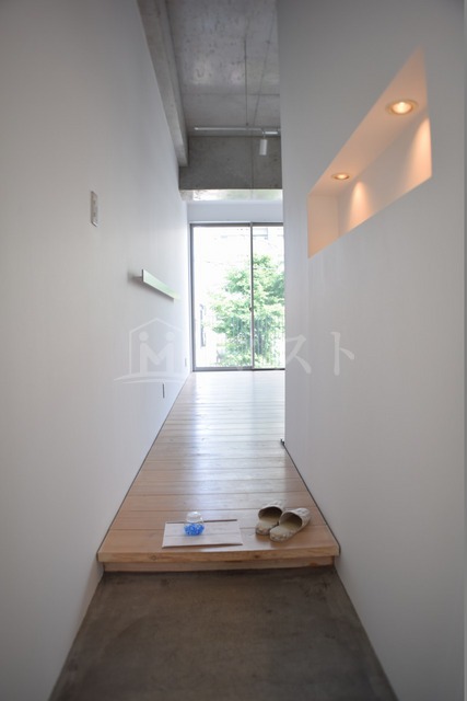 玄関　別部屋参考写真